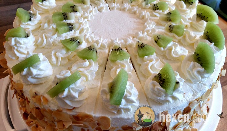 Kiwi Joghurt Torte - Hexenlabor