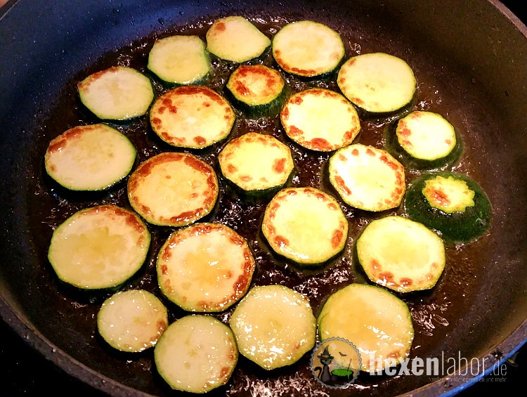 Mediterran eingelegte Zucchini - Hexenlabor