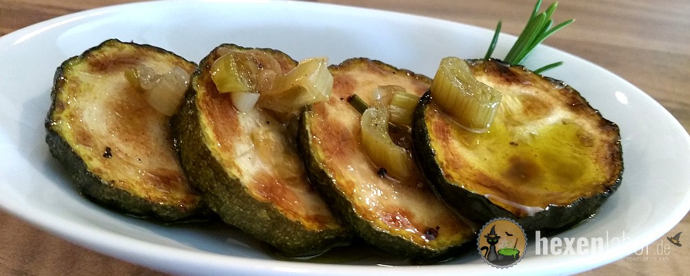 Mediterran eingelegte Zucchini - Hexenlabor